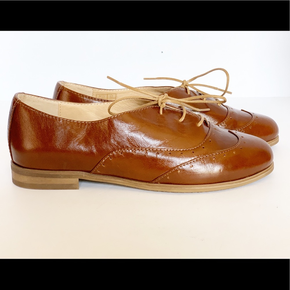 NEW Julia Bo women oxfords imported leather 35